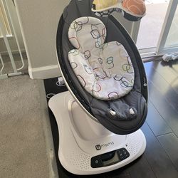 4 Moms Mamaroo Baby Swing