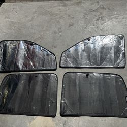 RAM -2500/3500- SUNSHADE-BRAND WEATHERTECH