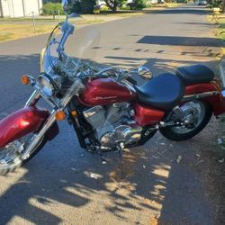 2012 Honda Shadow Aero 750 Motorcycle Red