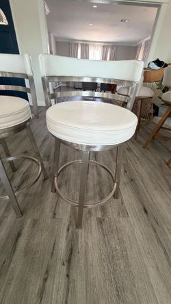 White 30in bar stools