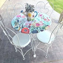 Vintage Sweetheart Ice Cream Parlor Twisted Iron Chairs With Table