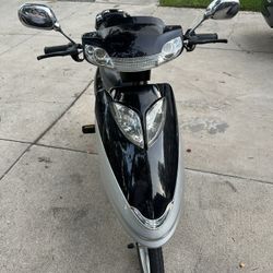 Electric Moped Scooter