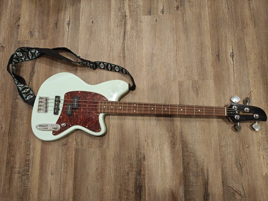 Ibanez Talman Series 4-string Bass TMB100