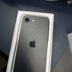 IPhone 16e 128GB unlocked any carrier