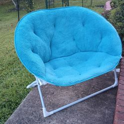 Child's Fold Up Seat 