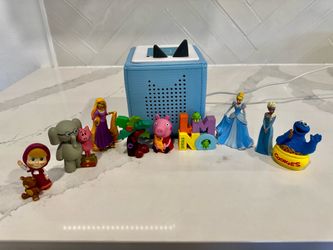 Toniebox with 9 tonies