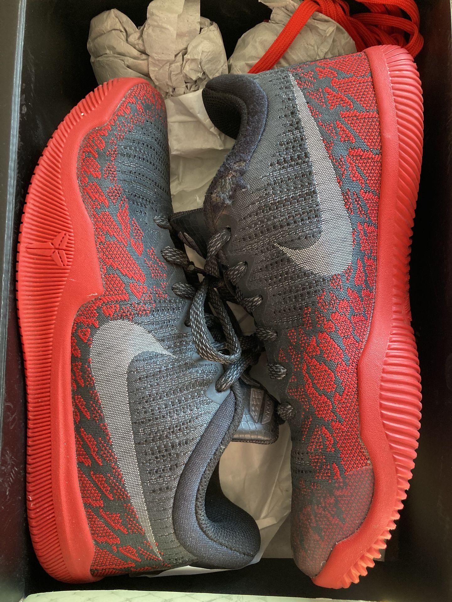 Nike Mamba Men’s Size 7 