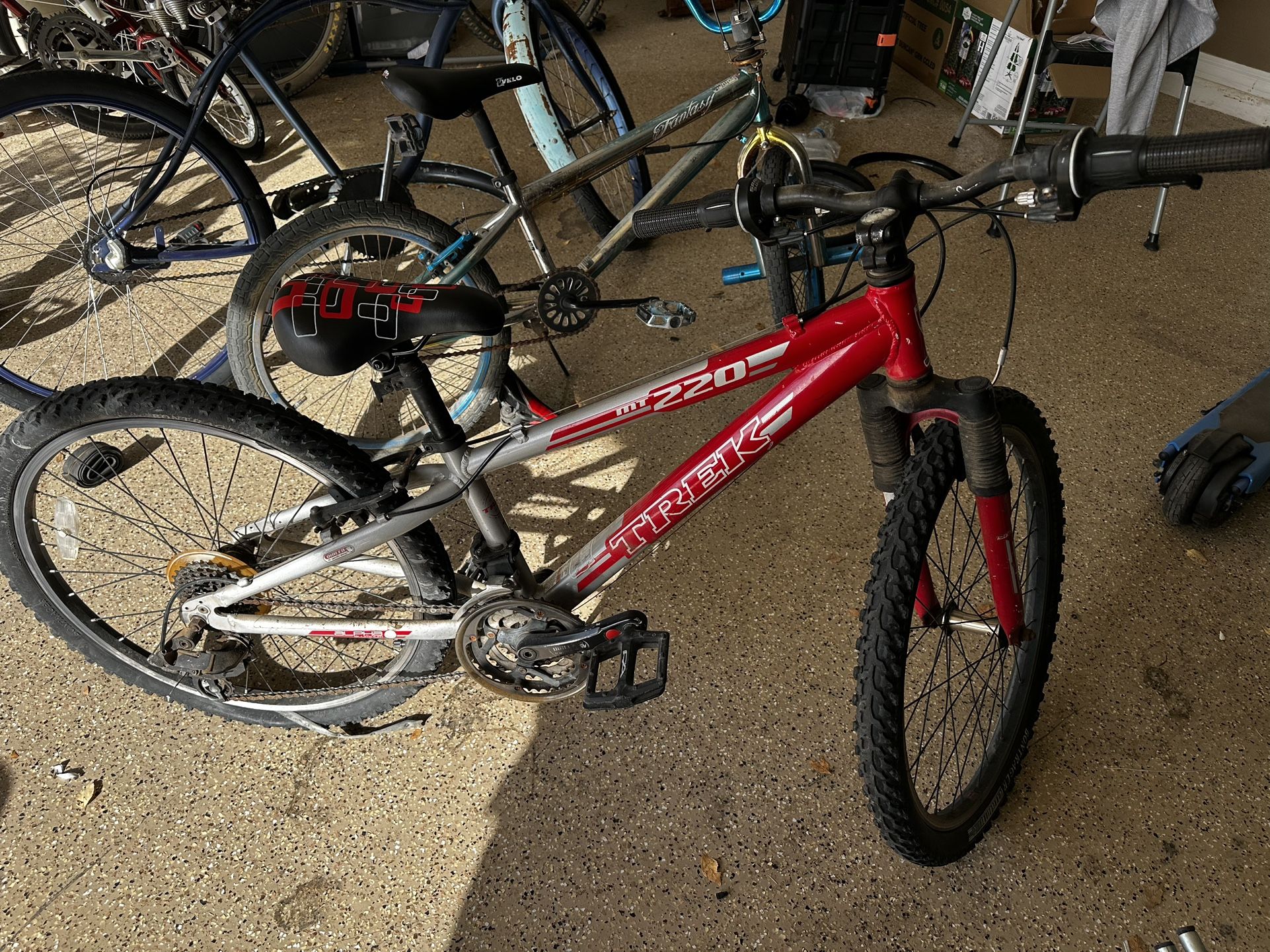 Boys TREK MT220 24” Bike