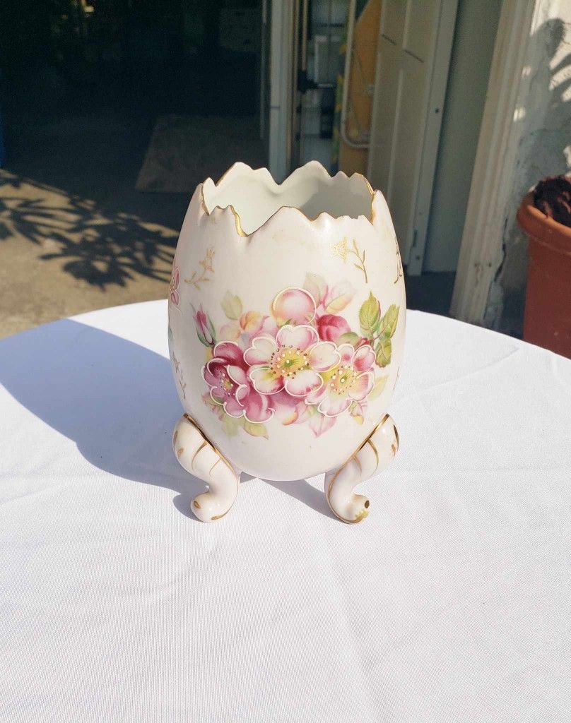 Vintage Egg Vase 