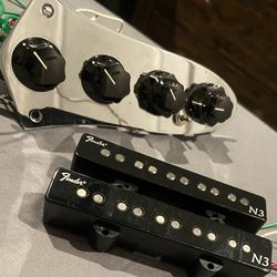 Fender N3 Bass Pickups (5-String) w/ Pre-amp