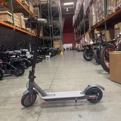 Electric scooter