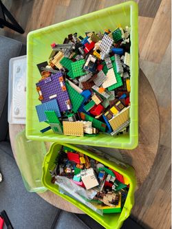 LEGO Bulk - 21 Pounds Mixed Pieces