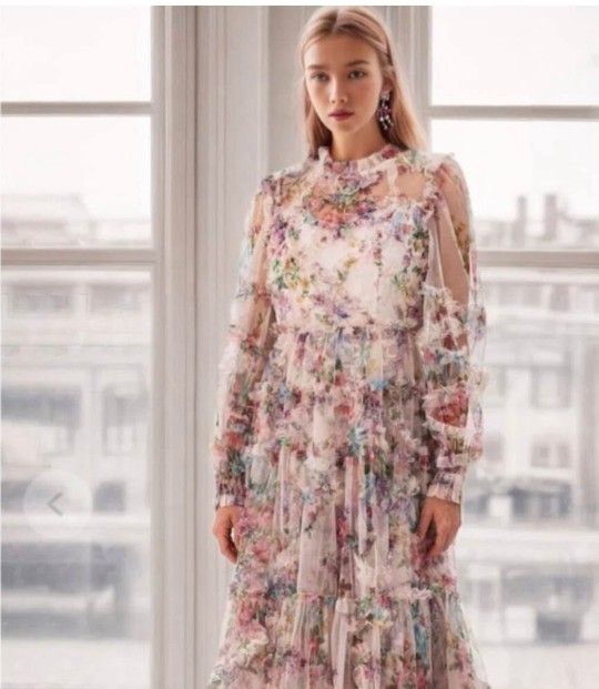 Beautiful Mesh Dress Size Small