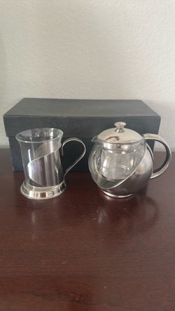 Vintage stainless steel teapot with strainer 500ml 16.9 glass Oz.  Glass in box, $15, no holds