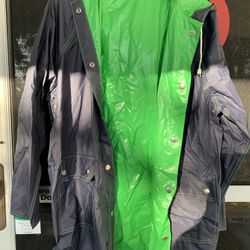 Woman’s reversible raincoat