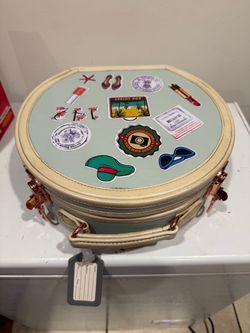 Round Travel Case with Sticker Design Cotrunkage Brand
