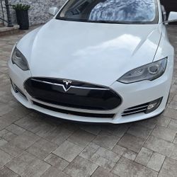 2012 Tesla Model S P85
