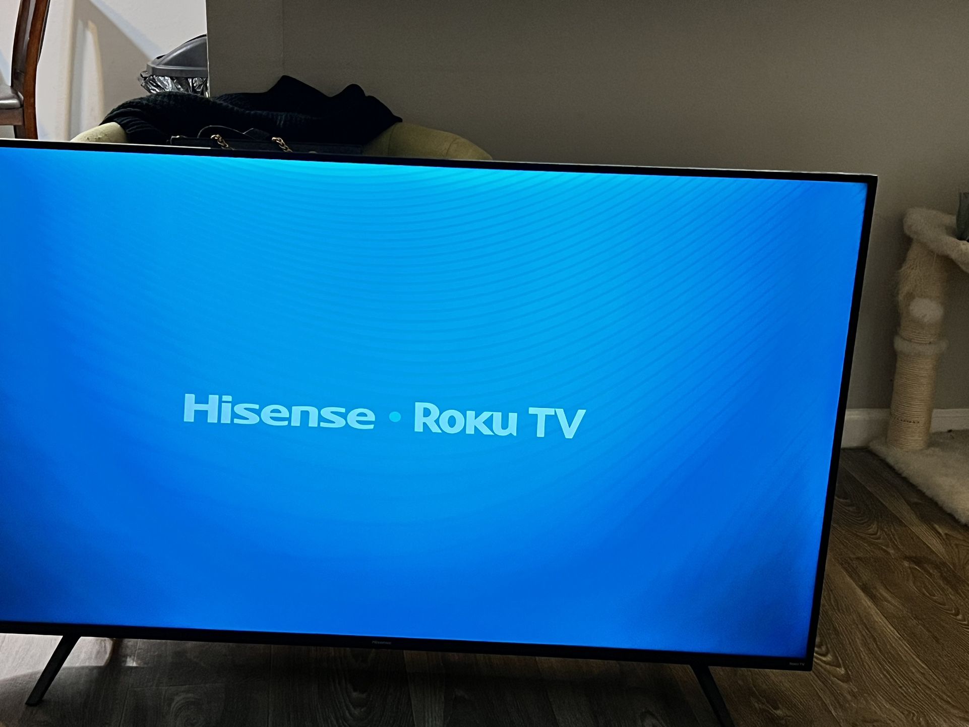 hisense 50 Inch Roku Tv Smart Tv 20$ for Sale in Escondido, CA - OfferUp