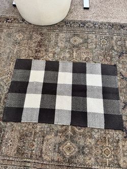 Black and White Buffalo Plaid Accent Rug