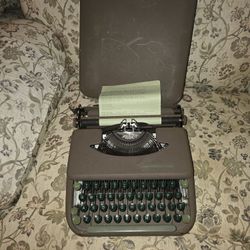 1950's Smith Corona Type Writer
