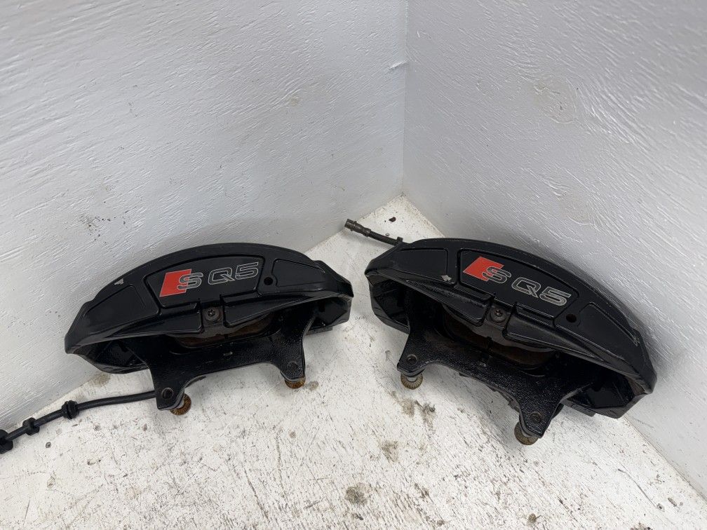 OEM Audi Front Brake Calipers (Pair) - SQ5 B8 (A6 A7 A8 (C7) / Compatible)