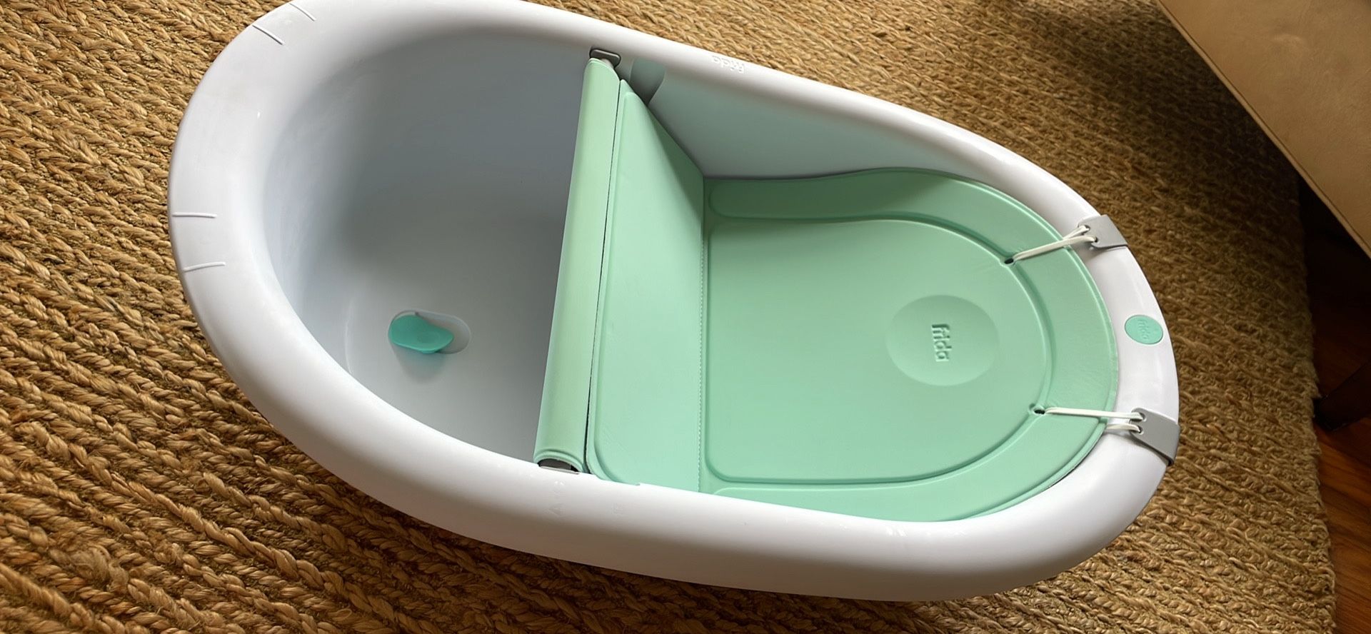 Frida Baby Bathtub