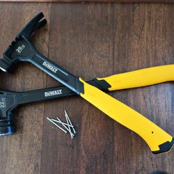 2 DeWalt Hammers 22oz And 20z