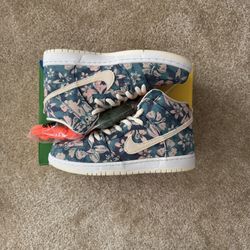 ✅SB Dunk Low Hawaii Size 9.5