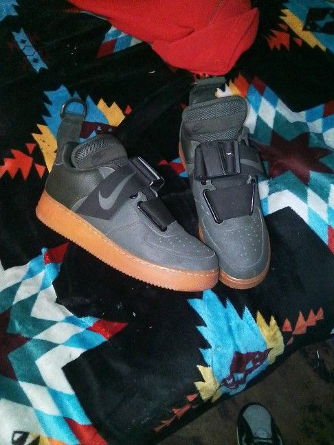 Size 8 Nike Air Force 1 Designer Shoes