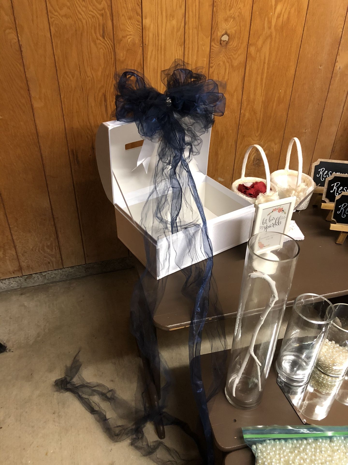 Wedding reception decorations