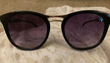 RAYBANS