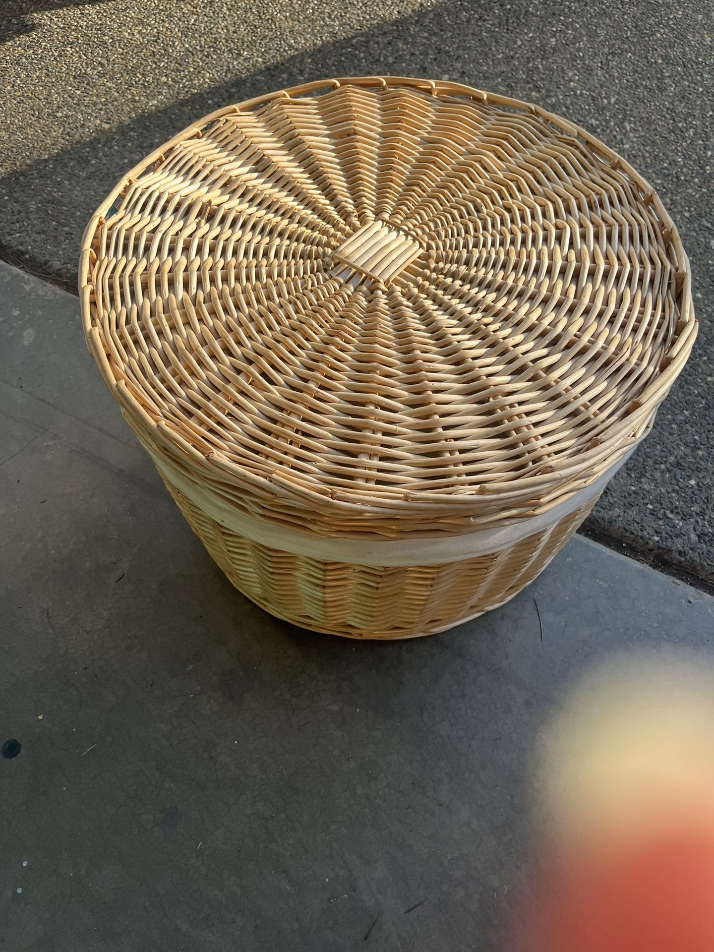Basket With Lid