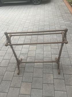 Solid Oak Blanket/ Afgan rack.