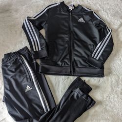Set De Adidas Para Niño Size 9/10
