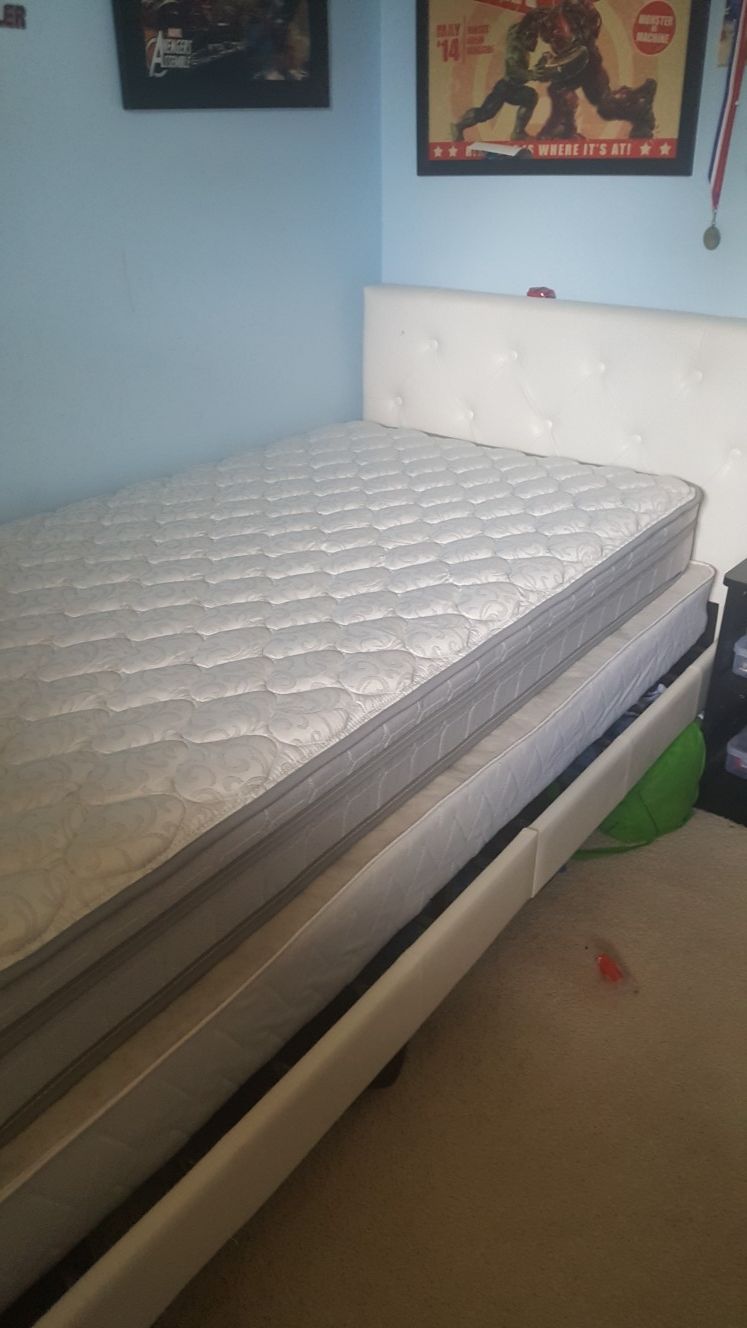 Twin white bed, new matress