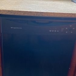 Frigidaire Dishwasher 