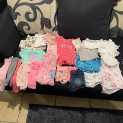 EXCELLENT CONDITION INFANT BABY GIRL 0-3 MONTH CLOTHING LOT