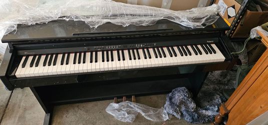 Vintage Roland HP-2 Piano