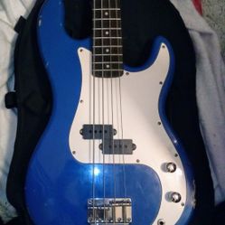 4 string bass guitar 