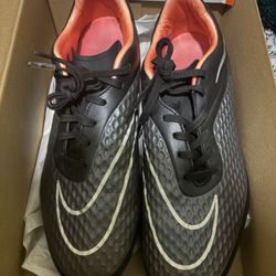 Nike Hyper Venom Size 9 