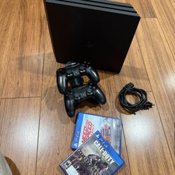 PlayStation Four Pro (PS4 Pro)