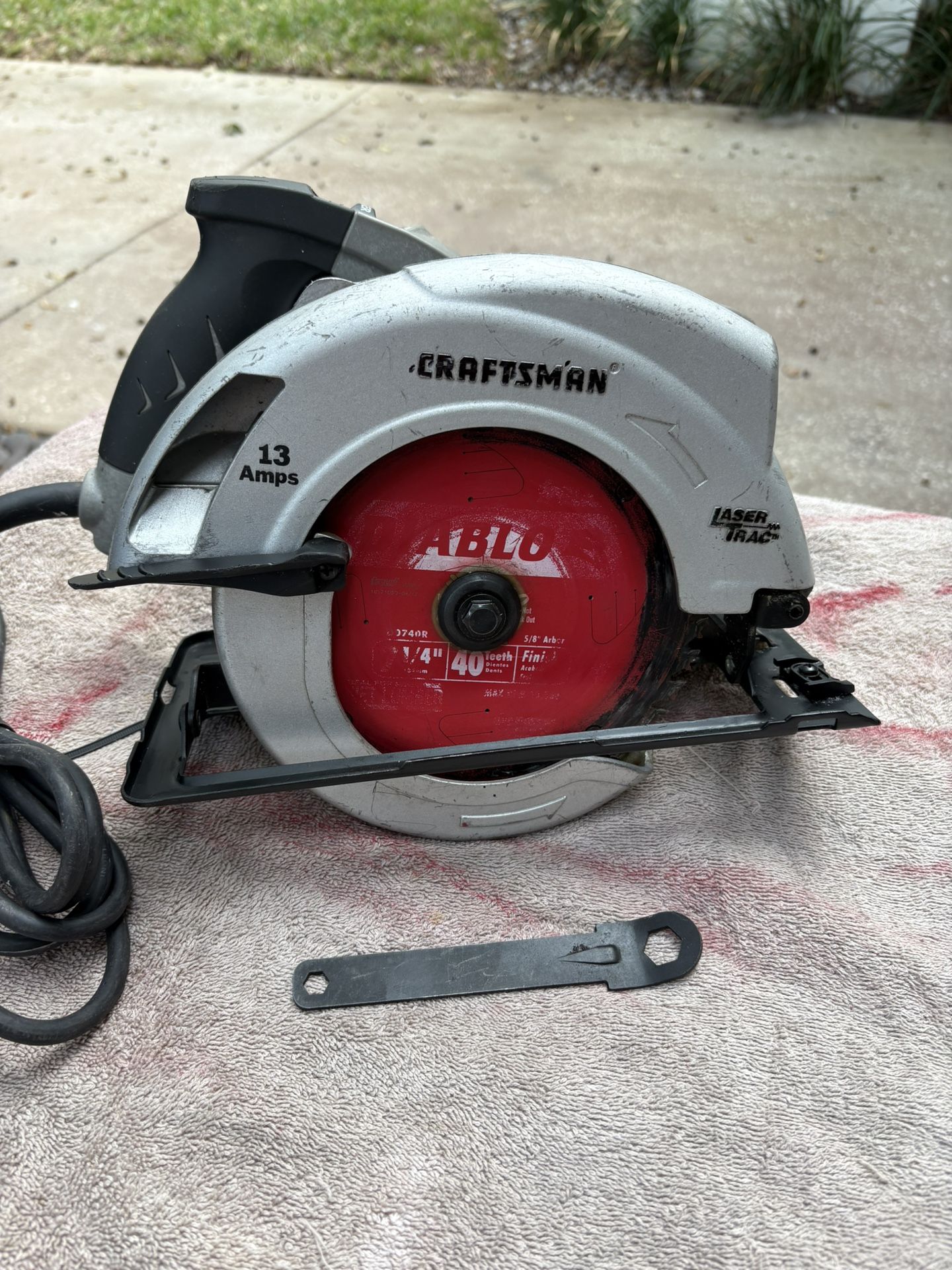 Craftsman 7 1/4" Circular Saw-(contact info removed)1- 13 Amp, Work Light/Laser Guide, Diablo Blade, Wrench, 8’Cord