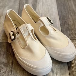 Vans Mary Jane’s Beige