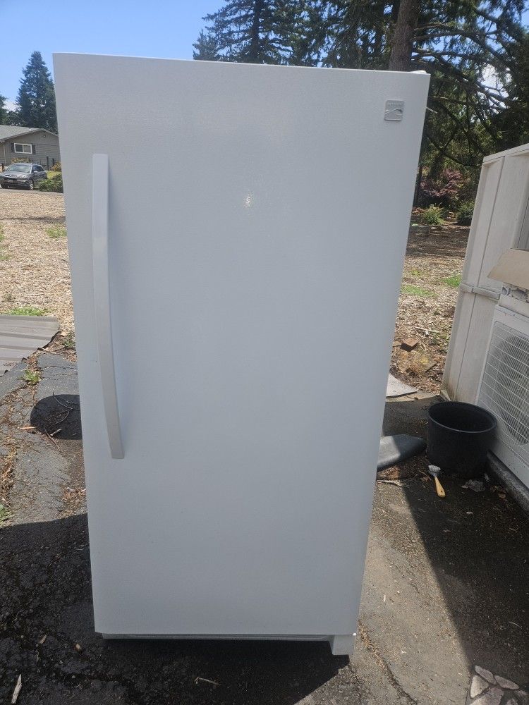 KENMORE FREEZER