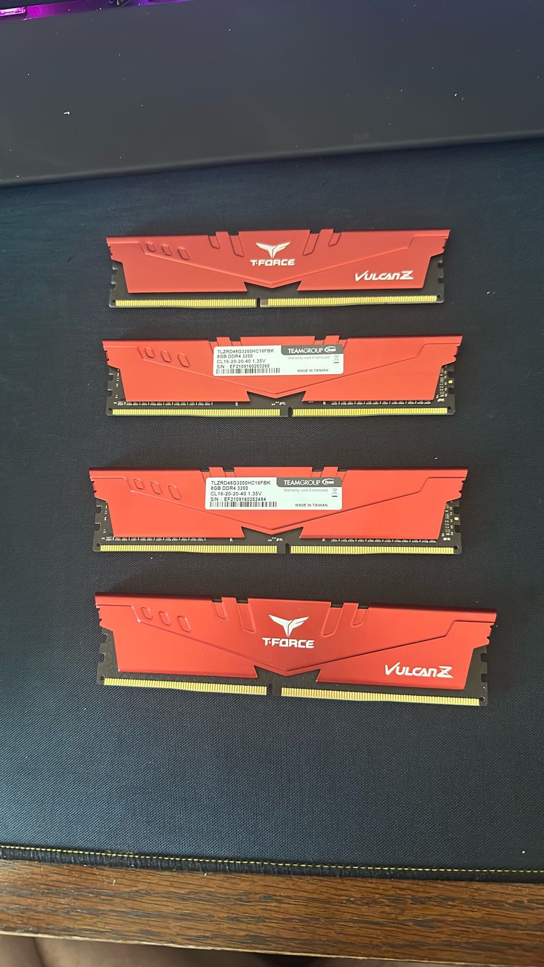 T-Force Vulcan Z DDR4 32GB (4x8GB) 3200MHz (PC4-25600) CL16 Desktop Memory Module Ram Red