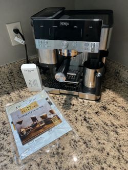 Ninja Luxe Cafe espresso machine