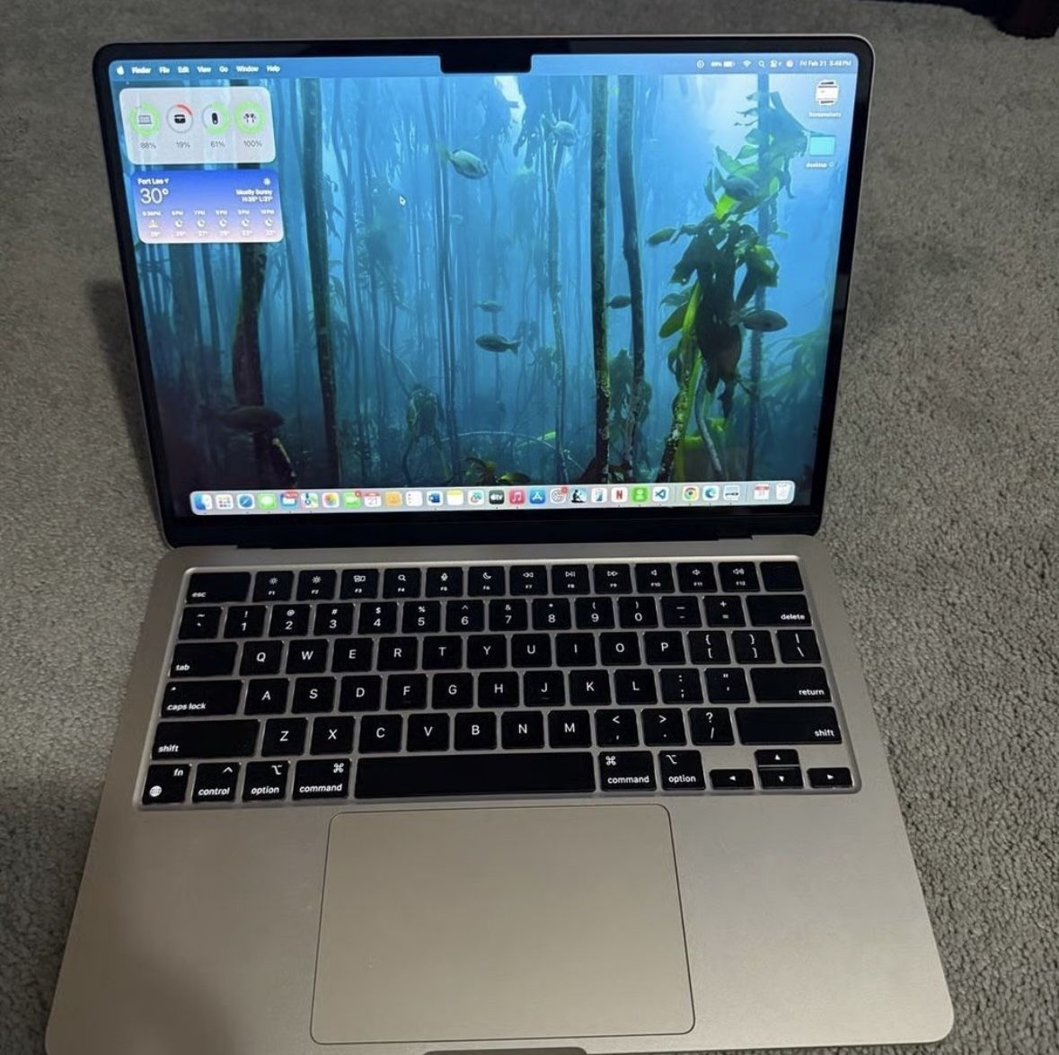 Apple MacBook Air M3 13 Inch 16GB ram 512 GB SSD (2024) FOR SALE