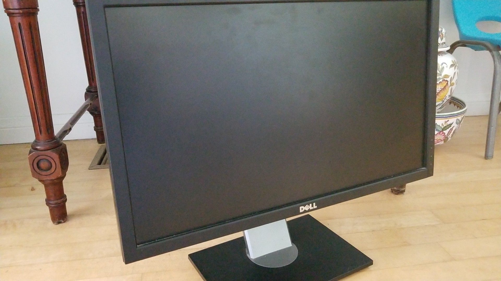 Dell P2310H 23inch LED computer monitor