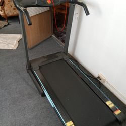 Treadmill, Like New, &100.00