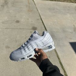 Men’s Nike Air Max 95 Sneaker Shoes 